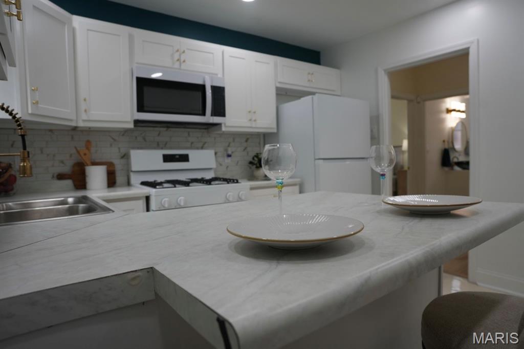 8725 Goodfellow Boulevard St. Louis, MO 63147 - Photo 11 of 25