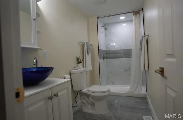 $179,900 | 8725 Goodfellow Boulevard, St. Louis, MO 63147