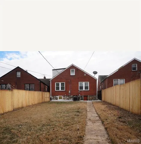 $179,900 | 8725 Goodfellow Boulevard, St. Louis, MO 63147