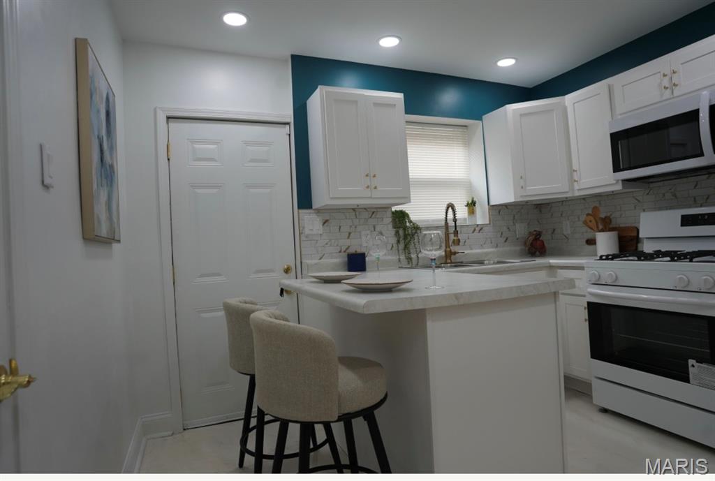 8725 Goodfellow Boulevard St. Louis, MO 63147 - Photo 10 of 25