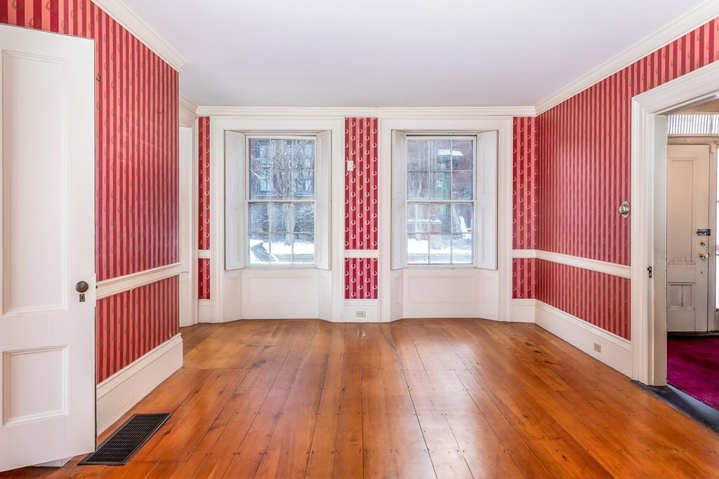 45-49 Pleasant Street Marblehead, MA 01945 - Photo 10 of 29