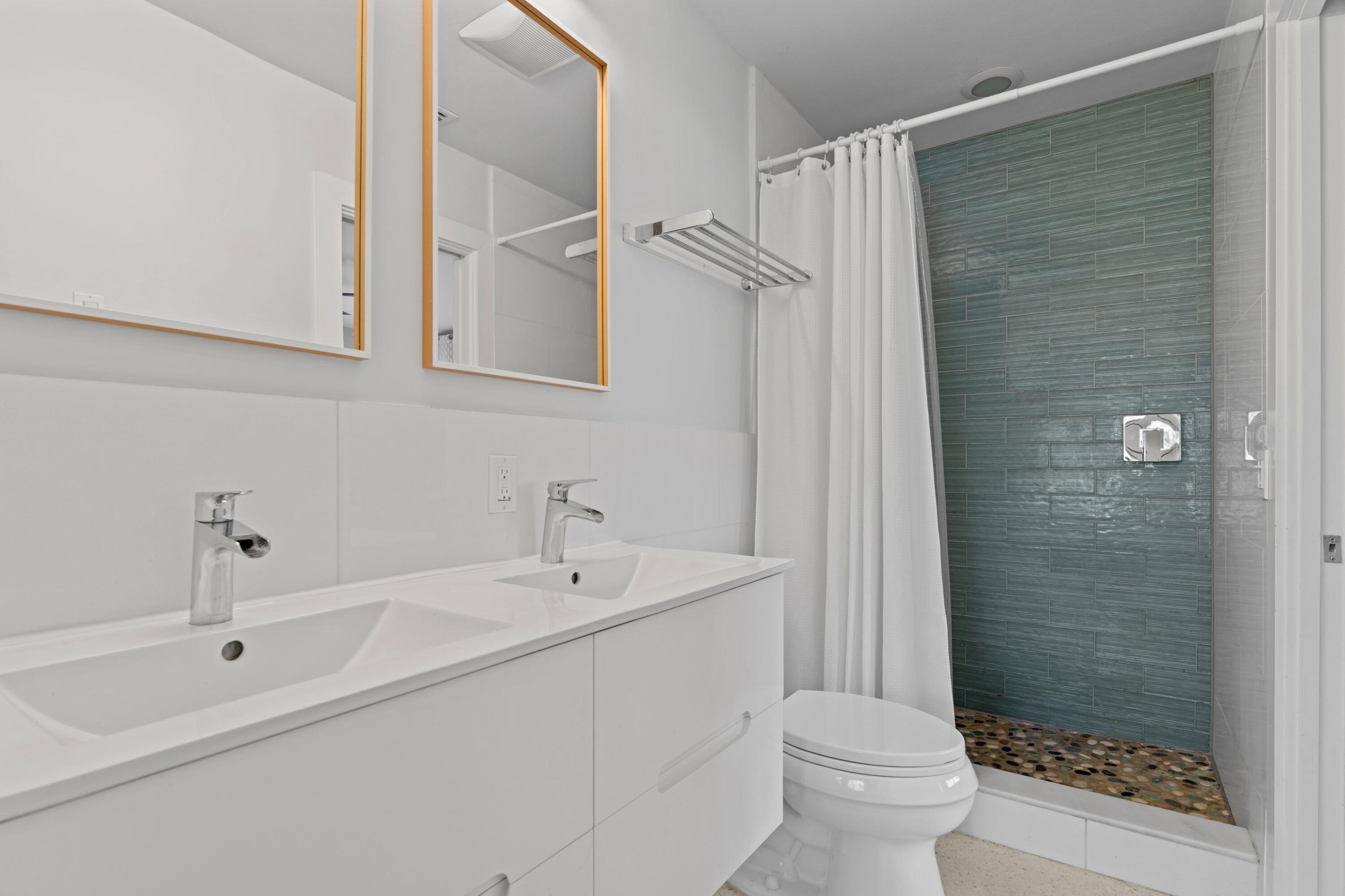 2240 Northeast 2nd Avenue Boca Raton, FL 33431 - Photo 10 of 30 Master Bathroom