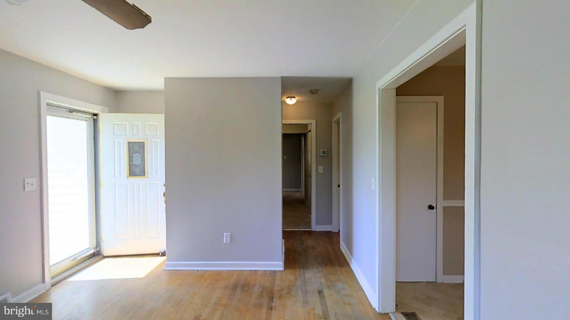 5950 Meadow Road Frederick, MD 21701 - Photo 2 of 23 Living Room