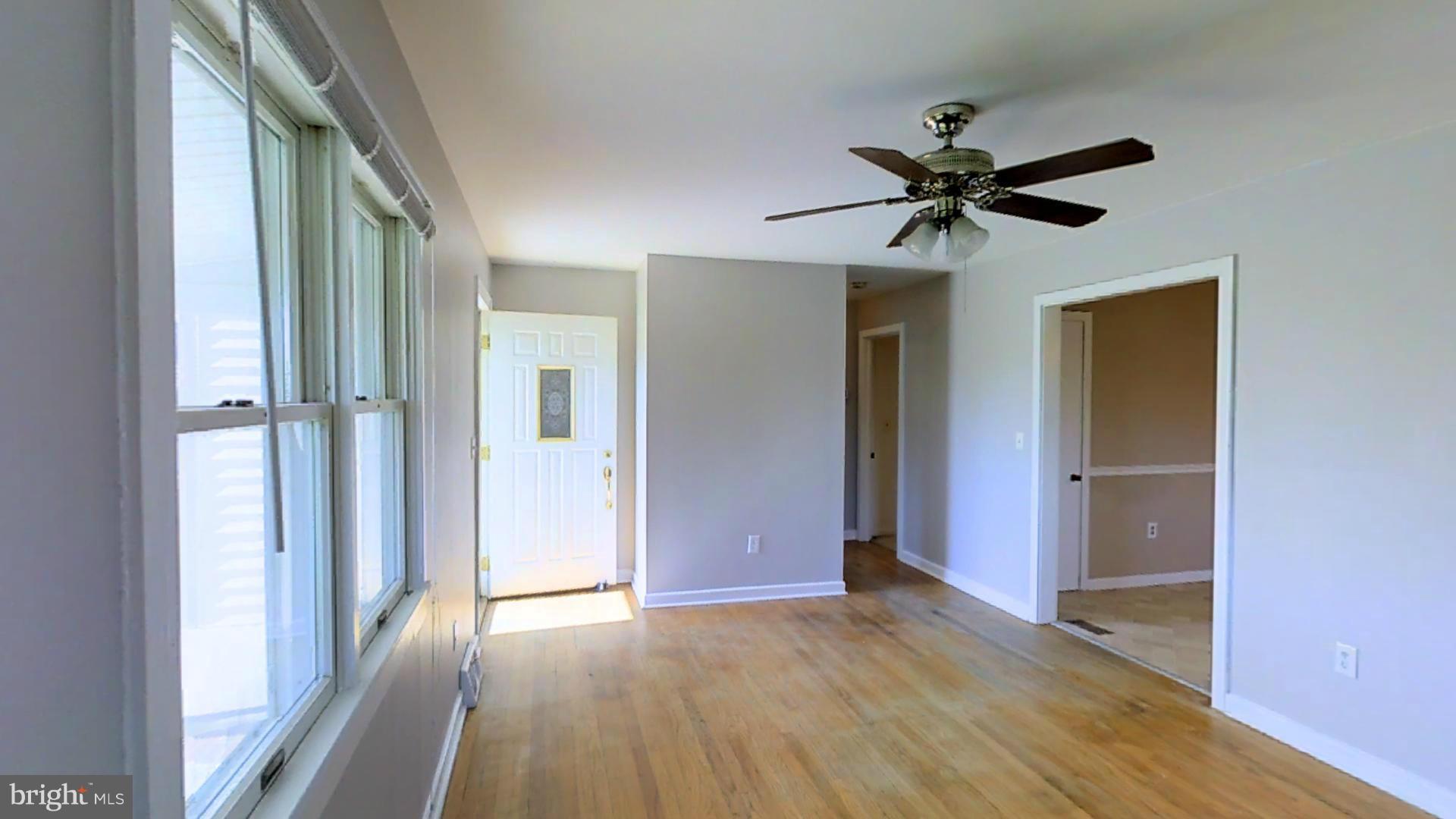 5950 Meadow Road Frederick, MD 21701 - Photo 3 of 23 Living Room