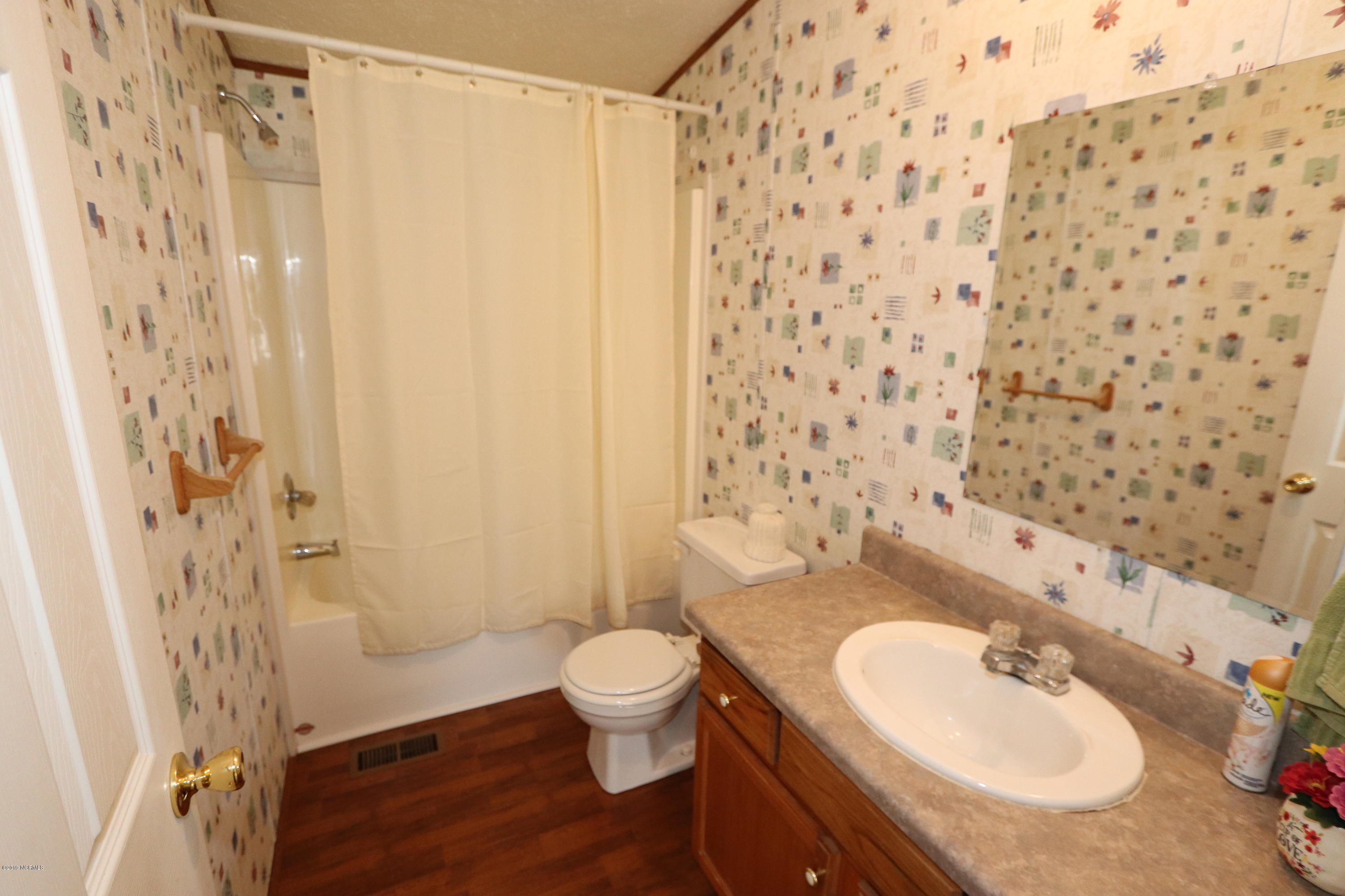 382 Davistown-Mercer Road Pinetops, NC 27864 - Photo 11 of 14 BATH 2