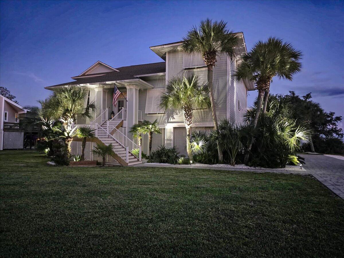 7813 Petersen Point Road Milton, FL 32583 - Photo 3 of 105