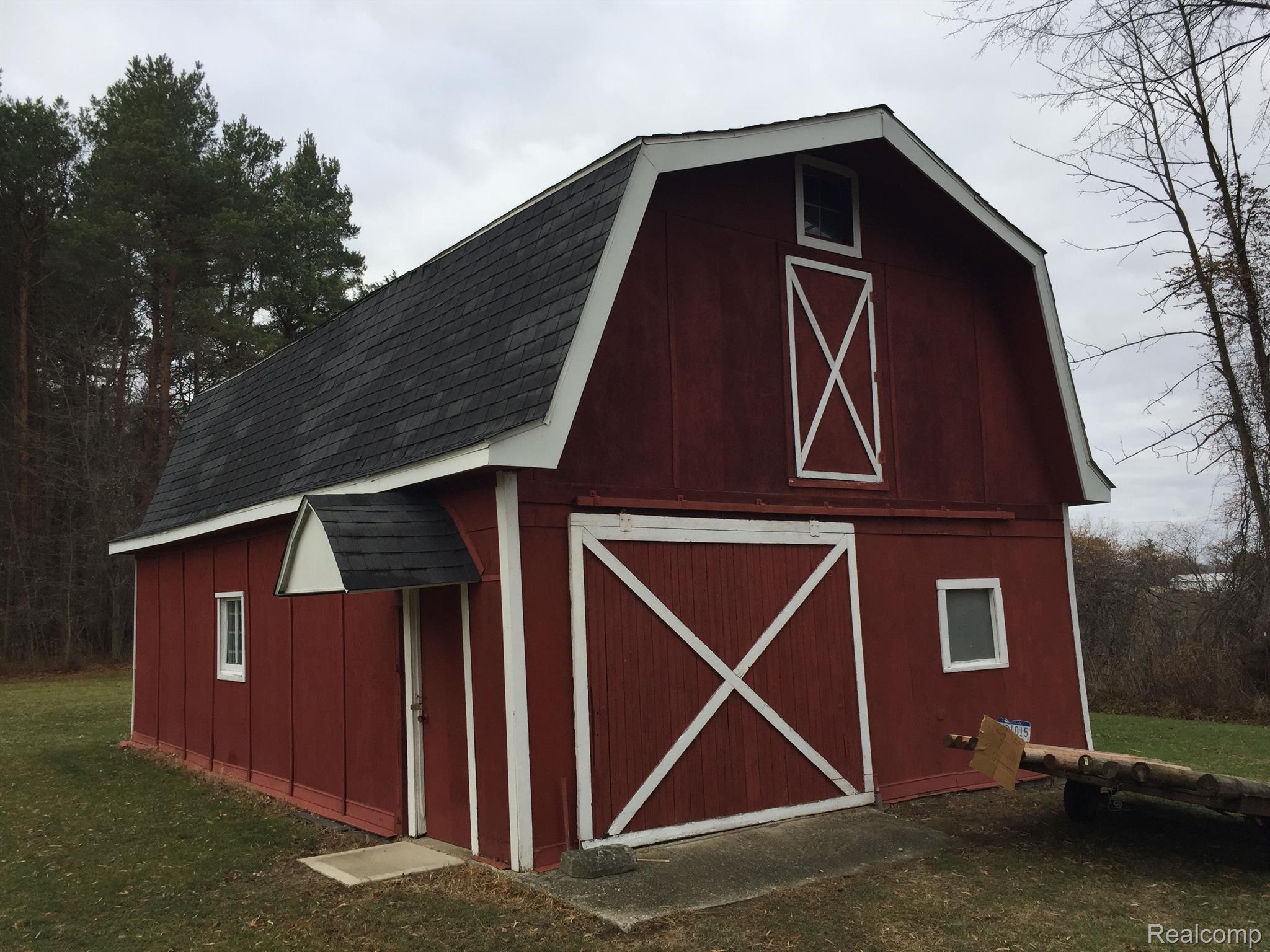 5657 Cribbins Road Avoca, MI 48006 - Photo 60 of 66 Barn