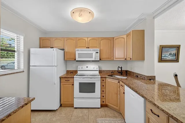 $2,175 | 1541 South Ocean Boulevard, Unit 122, Pompano Beach, FL 33062