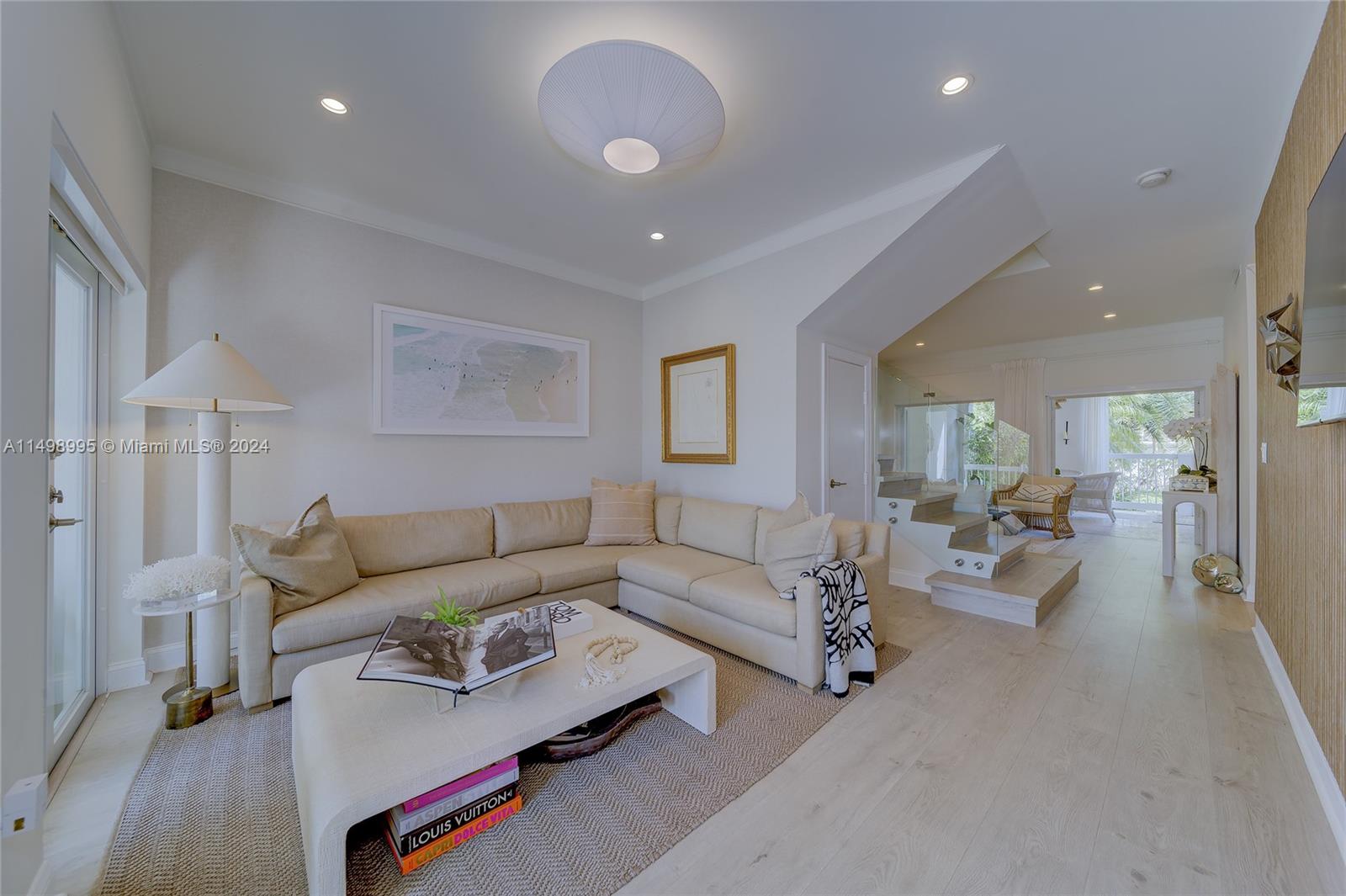 668 Fernwood Road, Unit 2 Key Biscayne, FL 33149 - Photo 12 of 43