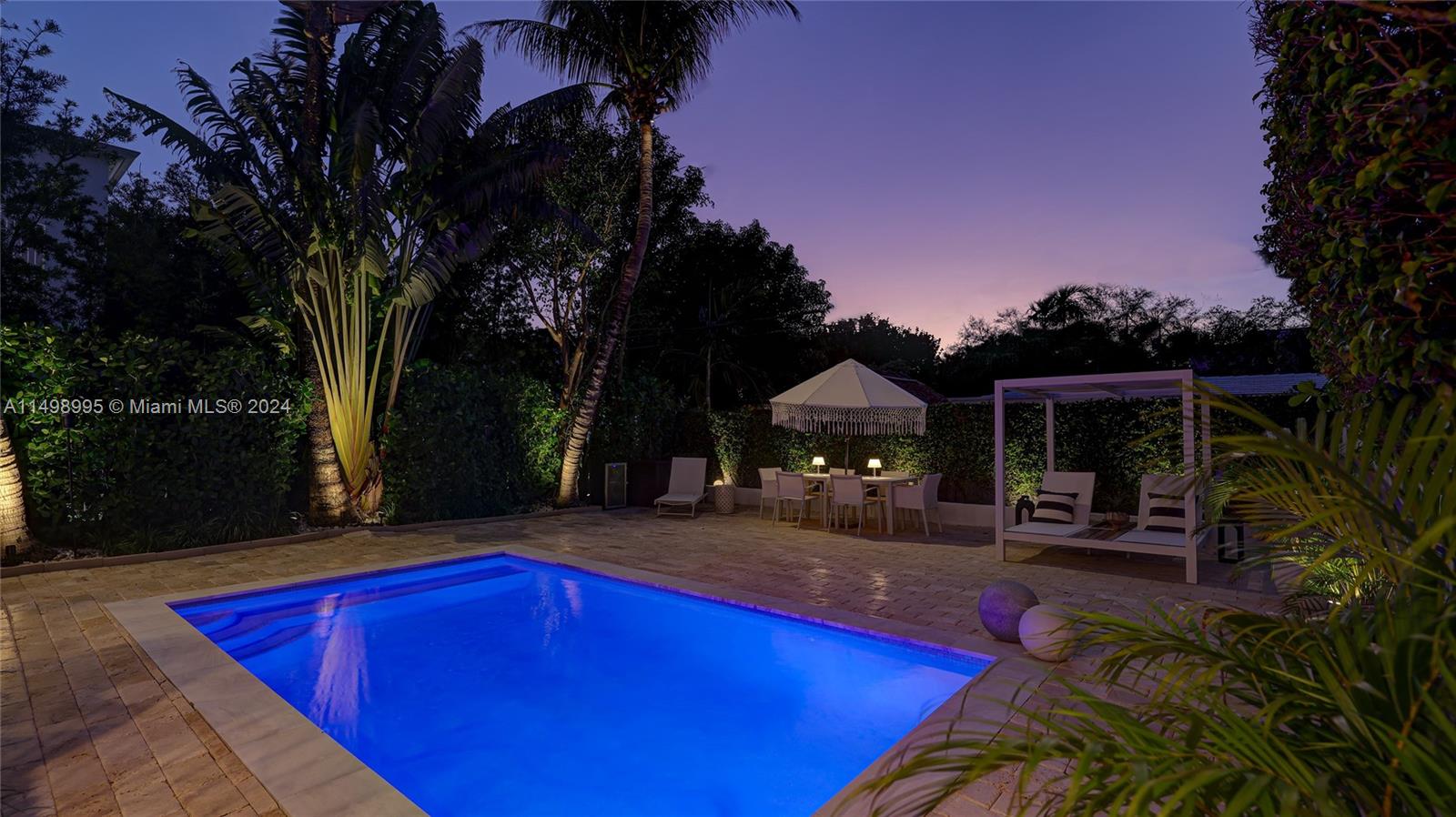 668 Fernwood Road, Unit 2 Key Biscayne, FL 33149 - Photo 2 of 43