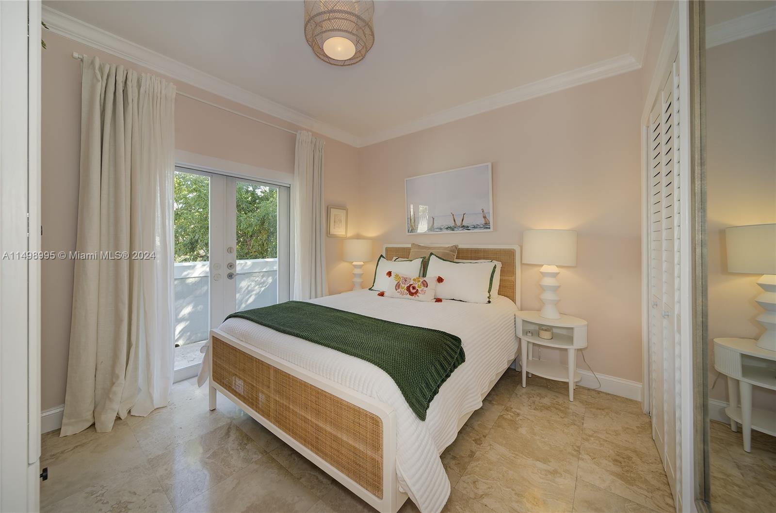 668 Fernwood Road, Unit 2 Key Biscayne, FL 33149 - Photo 28 of 43
