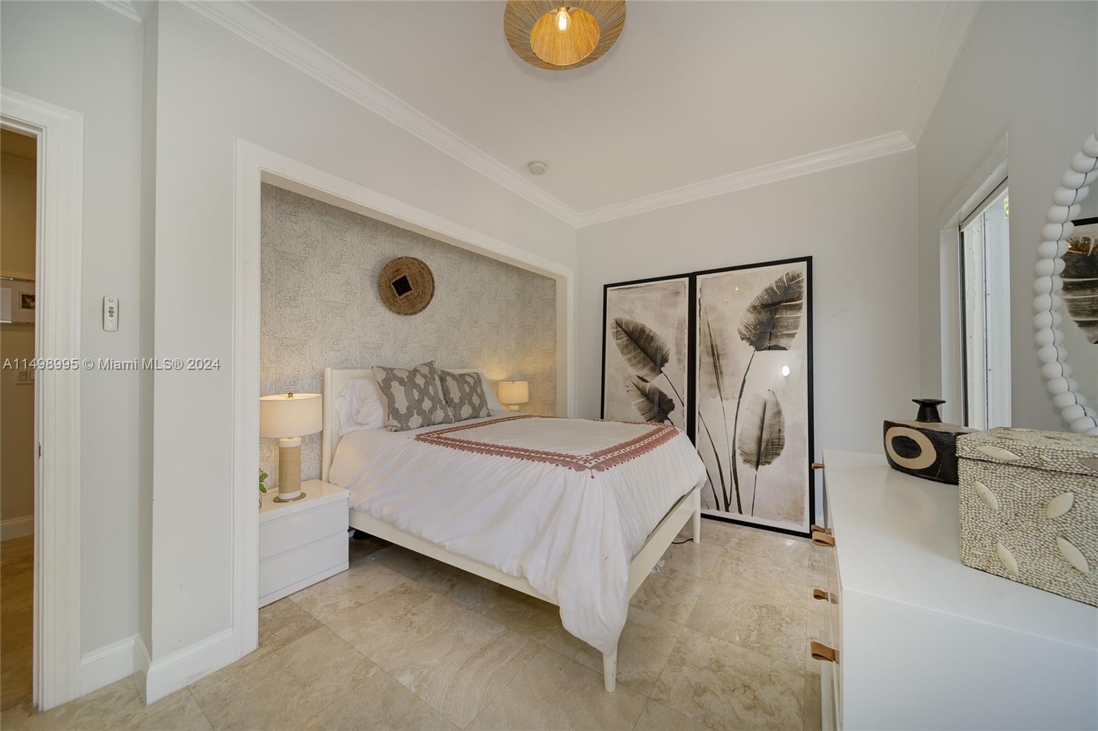 668 Fernwood Road, Unit 2 Key Biscayne, FL 33149 - Photo 29 of 43