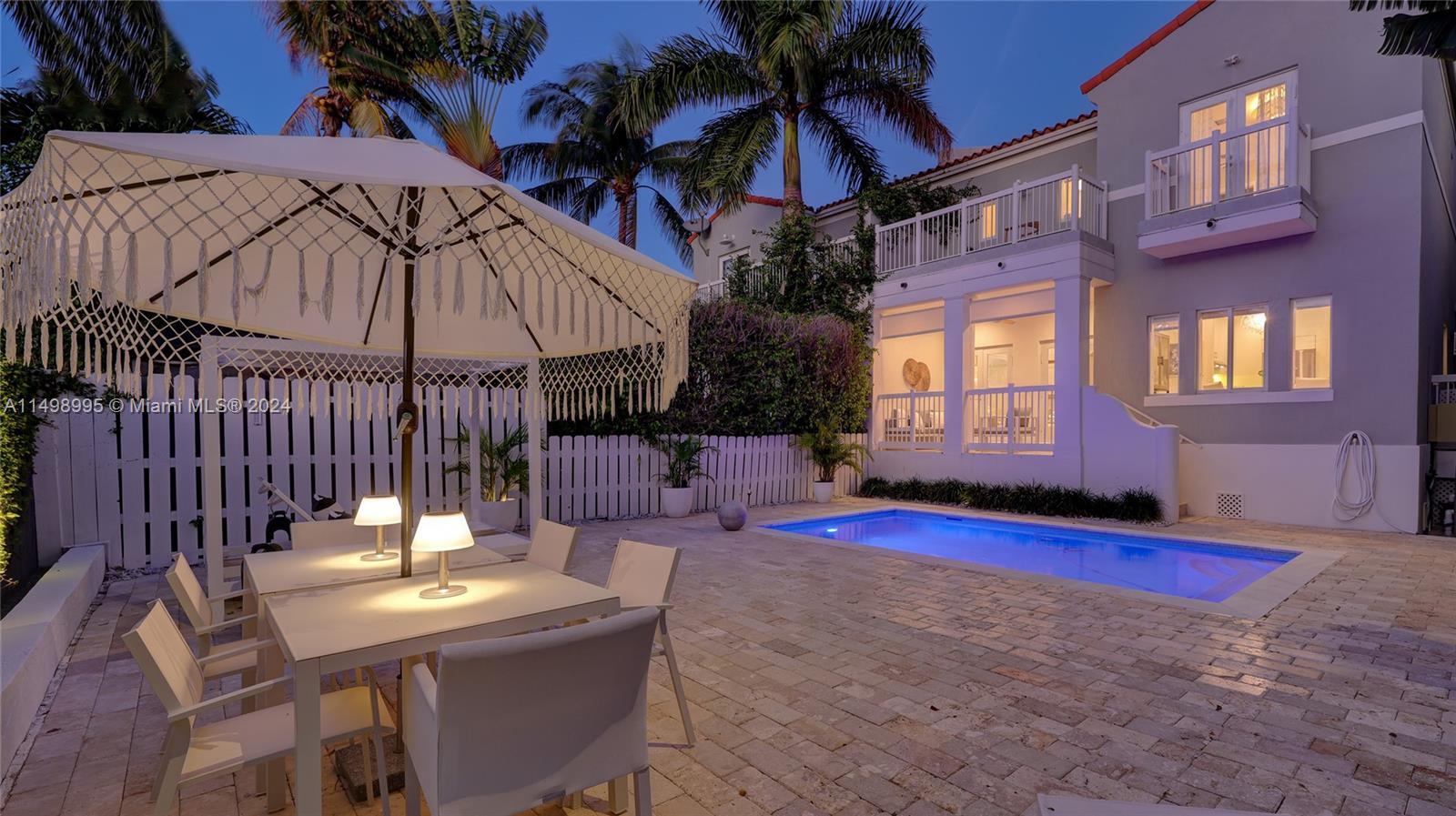 668 Fernwood Road, Unit 2 Key Biscayne, FL 33149 - Photo 3 of 43