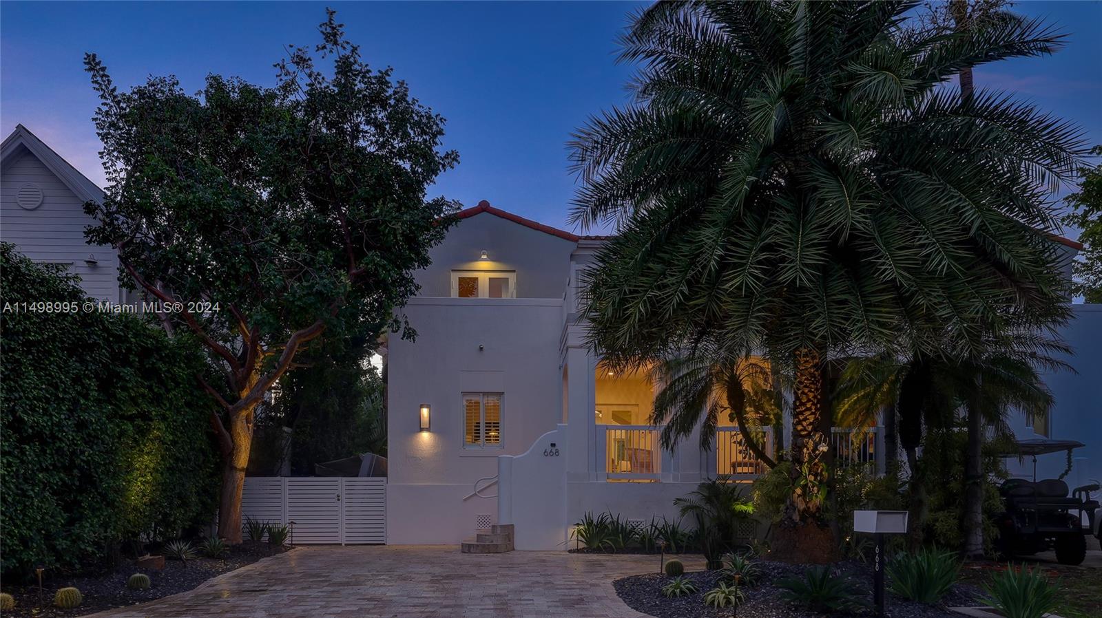 668 Fernwood Road, Unit 2 Key Biscayne, FL 33149 - Photo 6 of 43