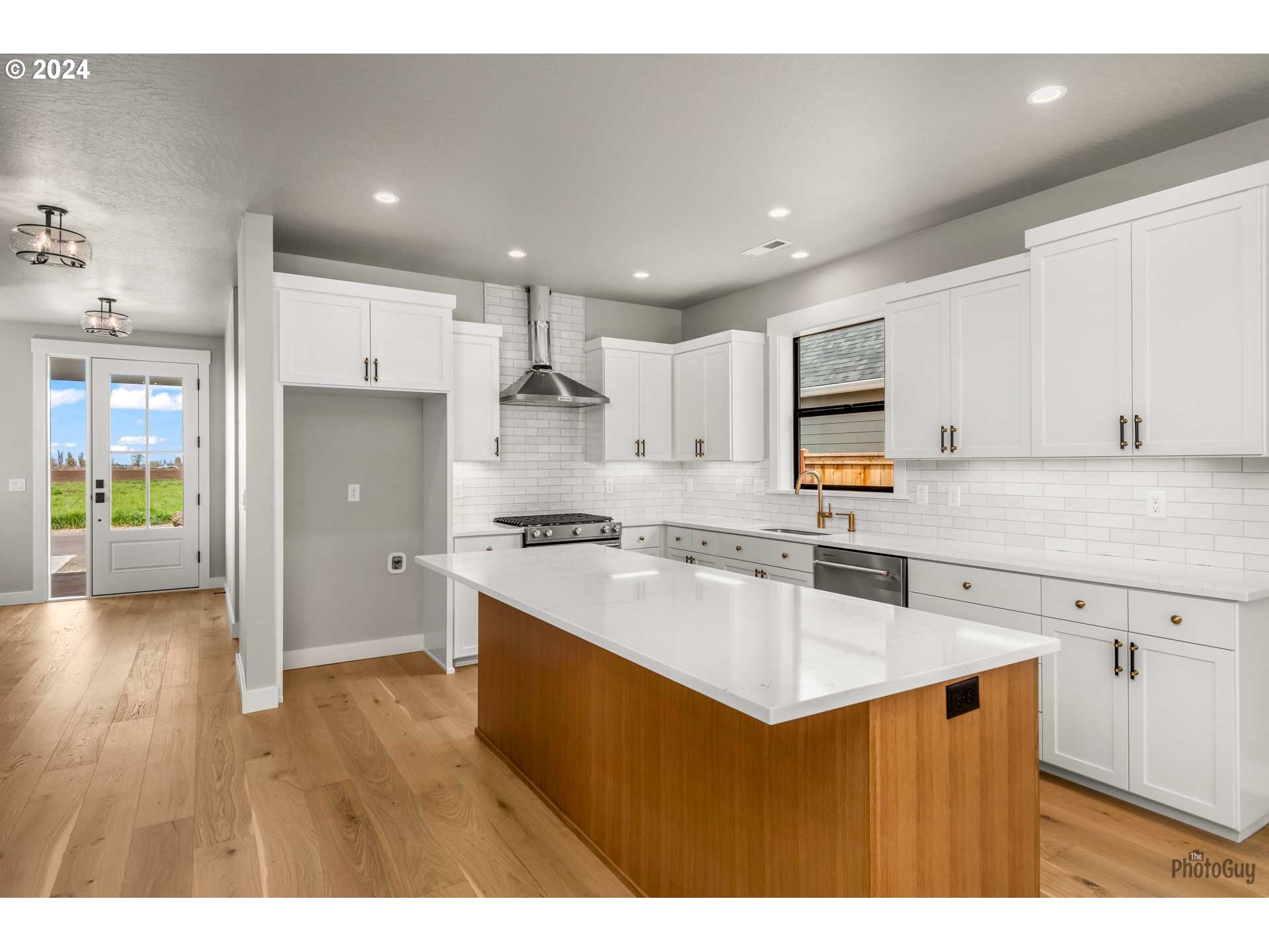 32752 Coburg Road Eugene, OR 97408 - Photo 12 of 38 Gallery Image 12