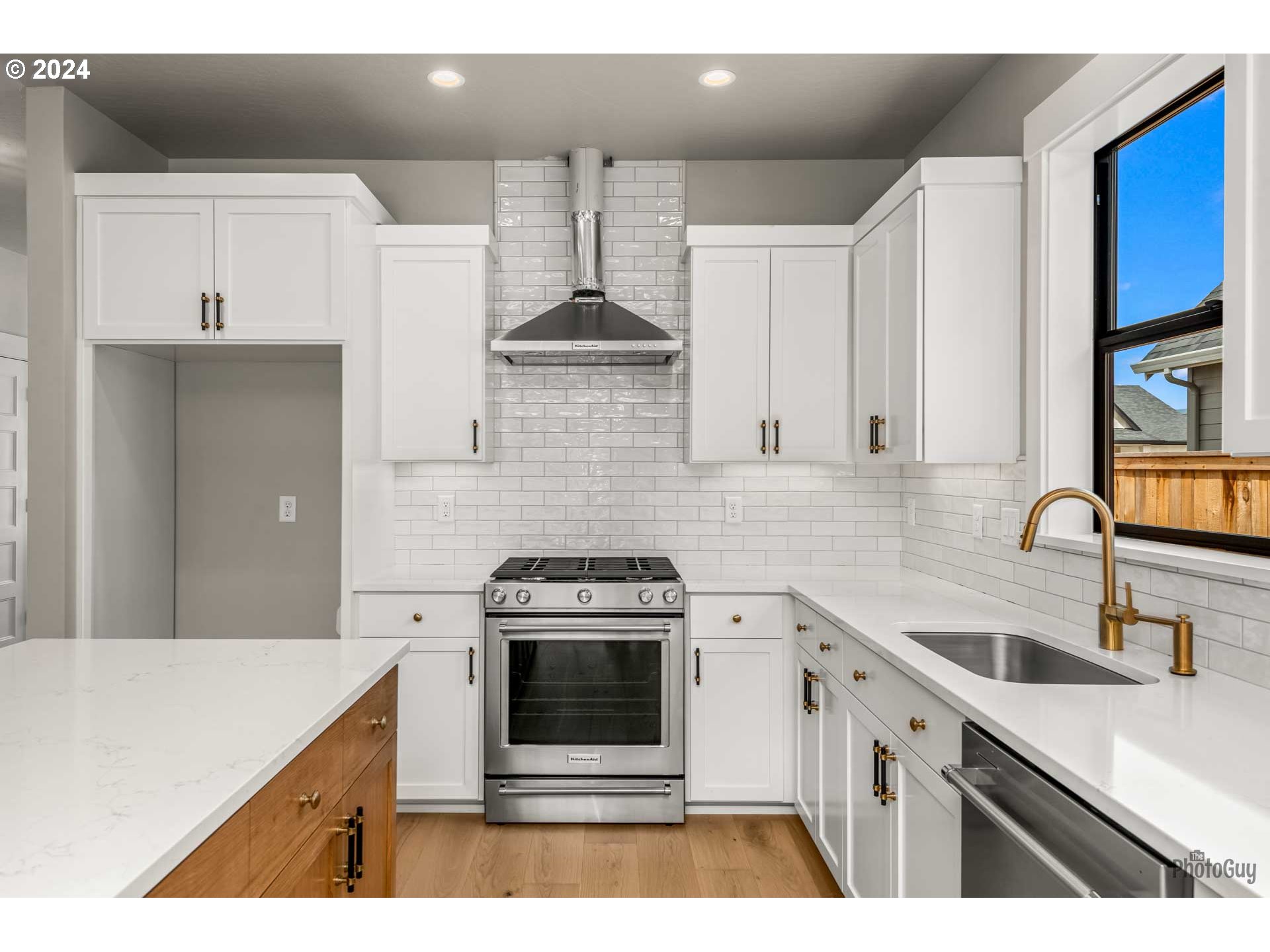 32752 Coburg Road Eugene, OR 97408 - Photo 13 of 38 Gallery Image 13