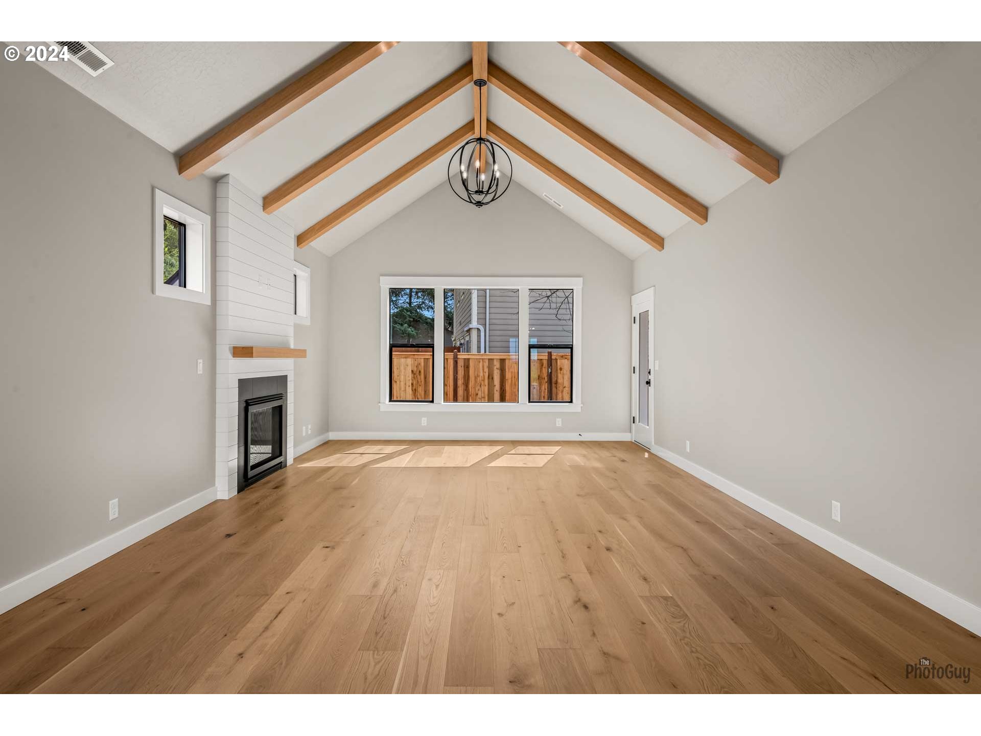 32752 Coburg Road Eugene, OR 97408 - Photo 16 of 38 Gallery Image 16