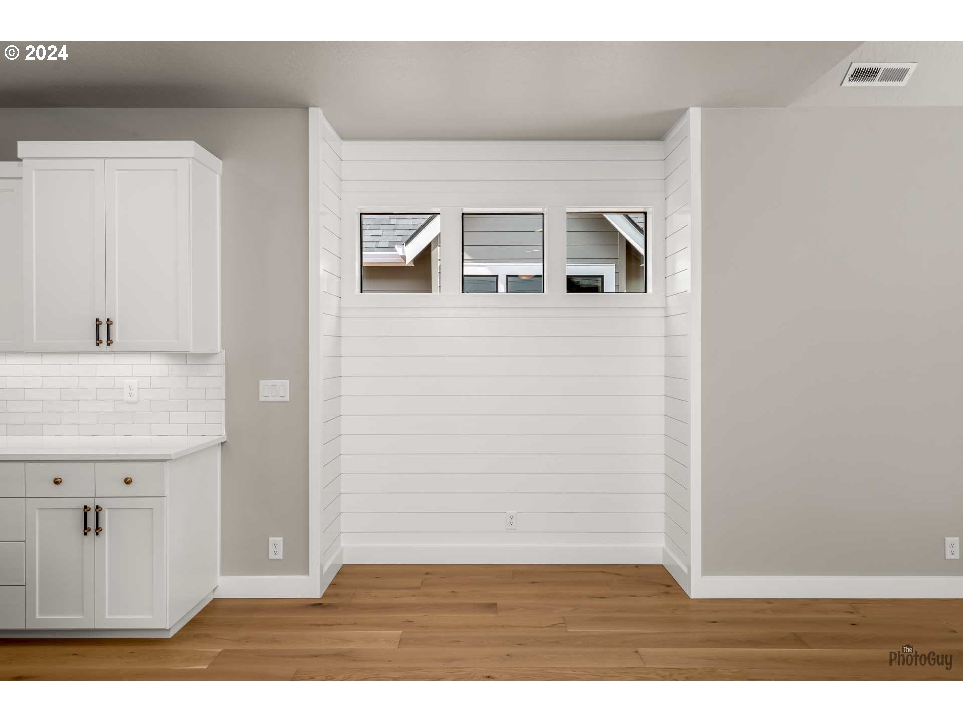 32752 Coburg Road Eugene, OR 97408 - Photo 17 of 38 Gallery Image 17
