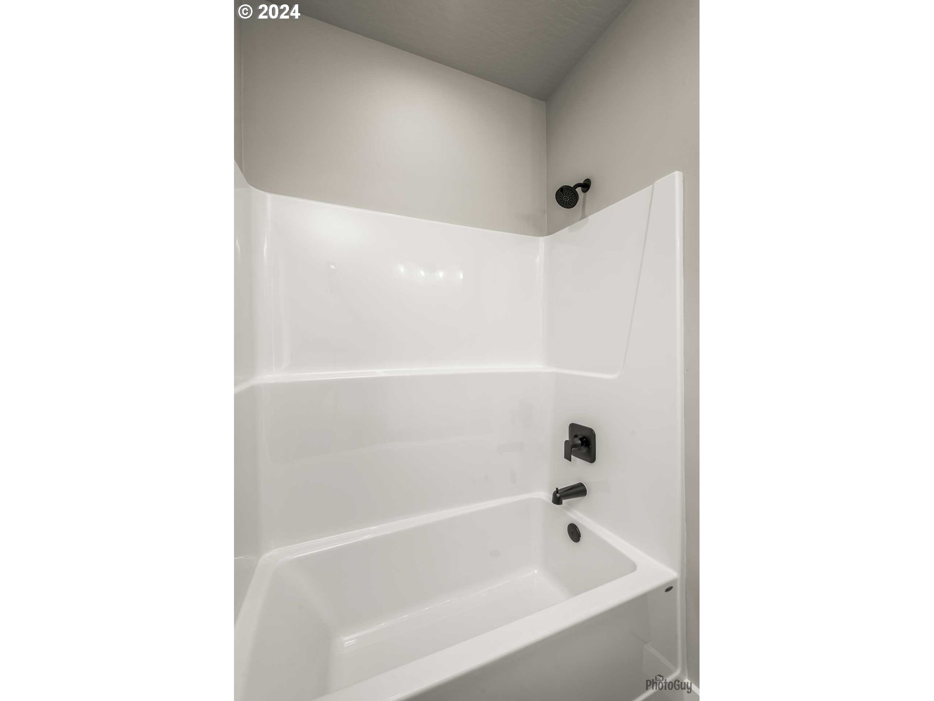 32752 Coburg Road Eugene, OR 97408 - Photo 21 of 38 Gallery Image 21