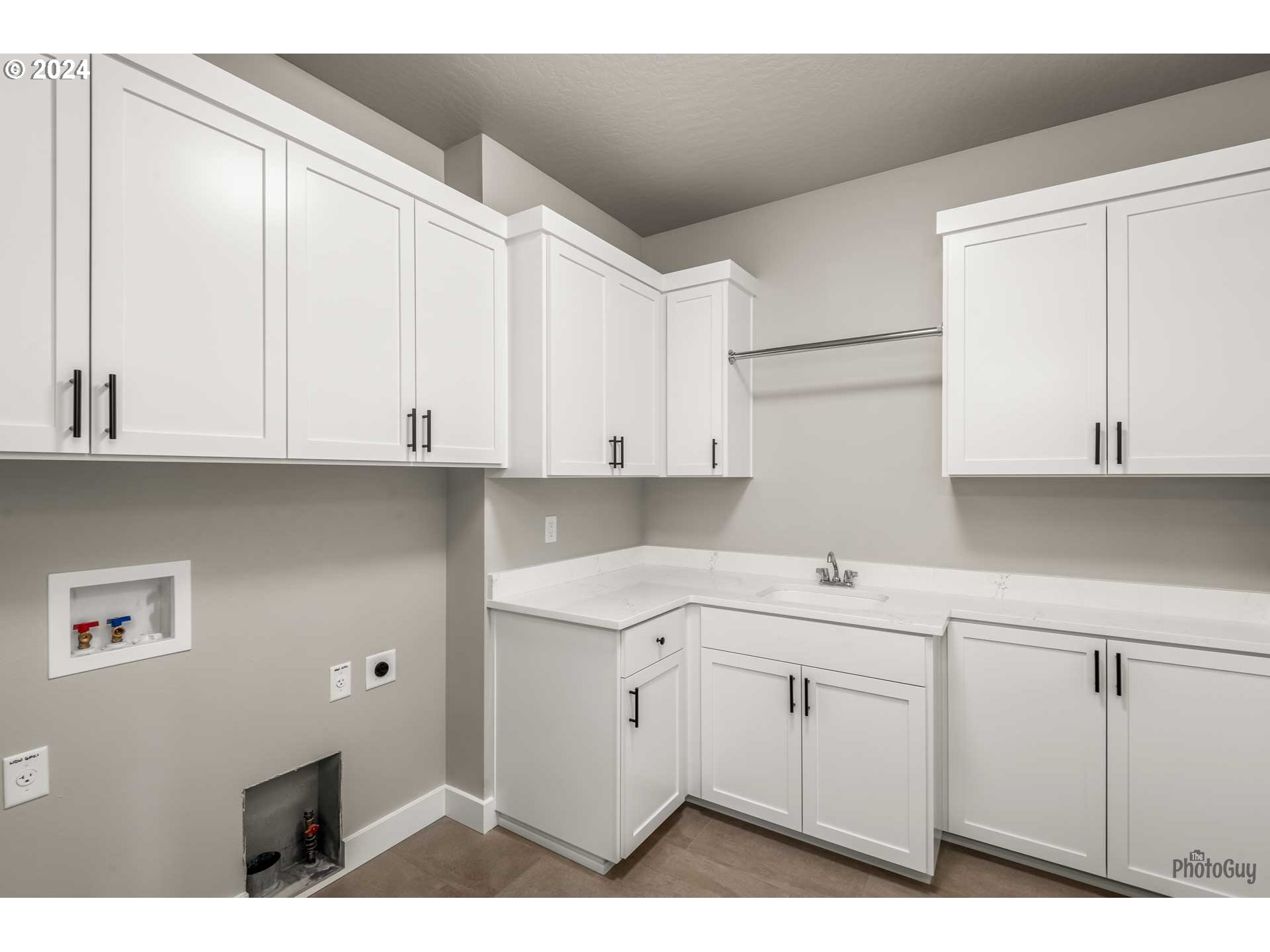 32752 Coburg Road Eugene, OR 97408 - Photo 32 of 38 Gallery Image 32