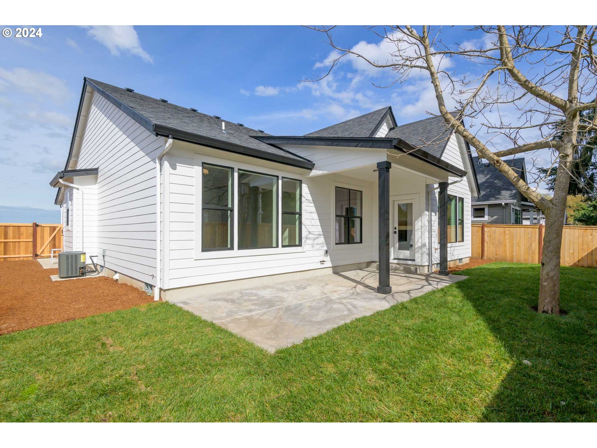 32752 Coburg Road Eugene, OR 97408 - Photo 34 of 38 Gallery Image 34