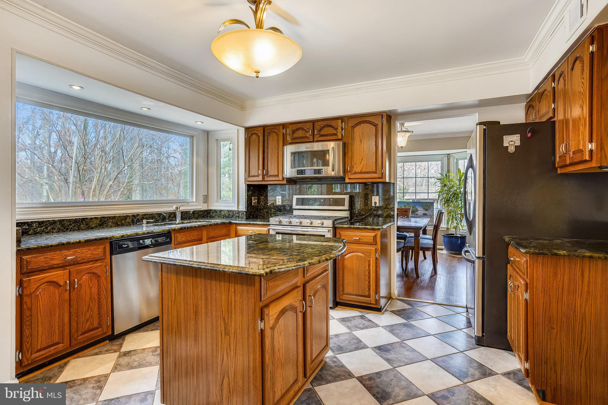 9506 Retriever Road Burke, VA 22015 - Photo 8 of 34