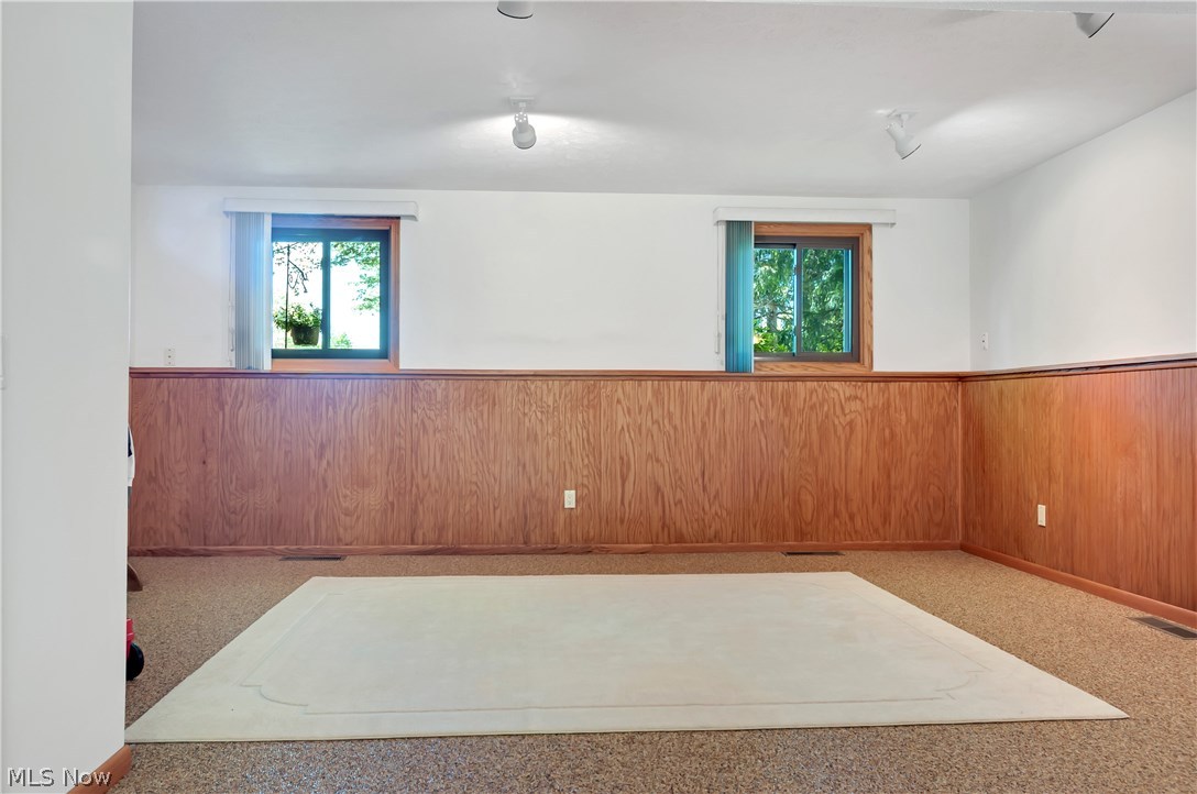 17827 Prospect Road Strongsville, OH 44149 - Photo 17 of 20 Gallery Image 17