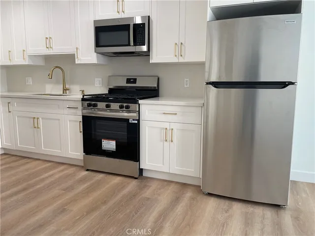 $2,500 | 6826 Newell Street, Unit B, Huntington Park, CA 90255