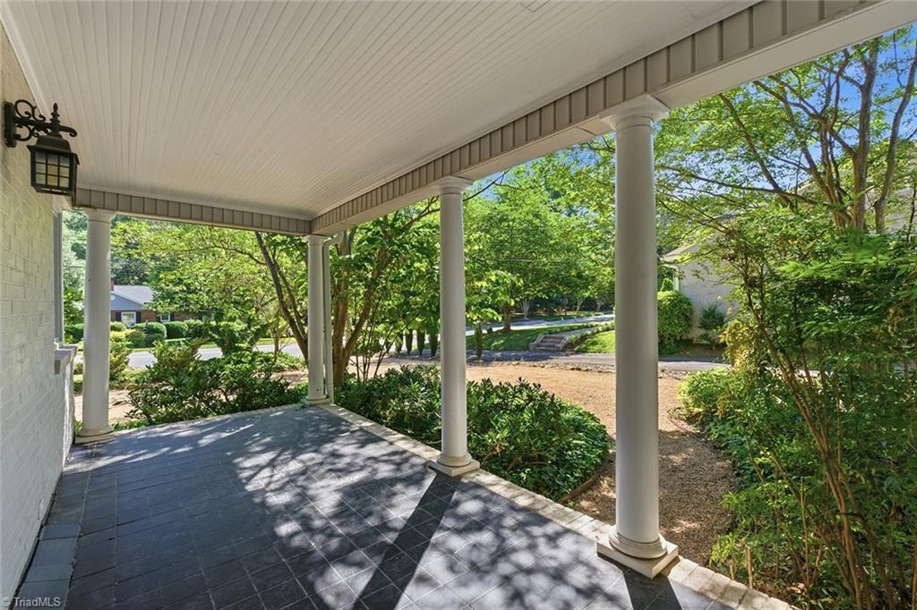 1920 Robinhood Road Winston-Salem, NC 27104 - Photo 5 of 36