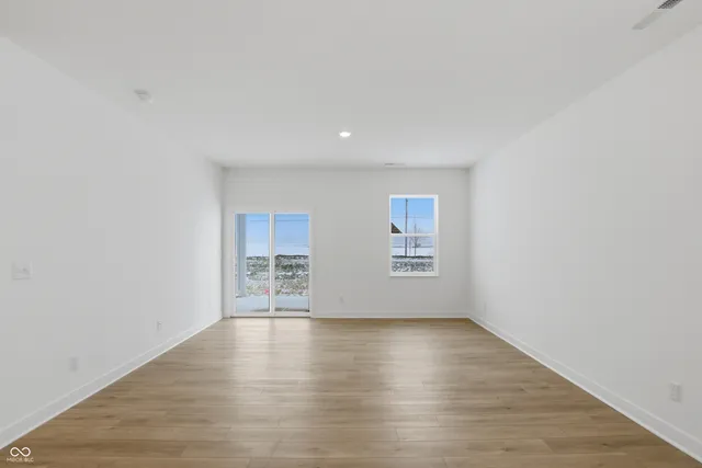 $320,280 | 5258 Foxley Pk Lane, Avon, IN 46123