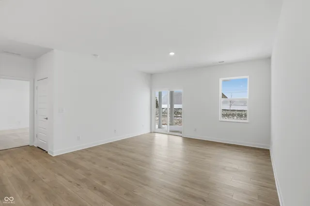 $320,280 | 5258 Foxley Pk Lane, Avon, IN 46123