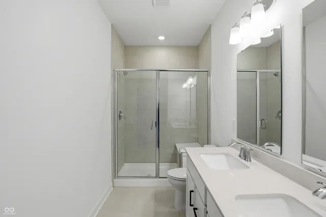 $320,280 | 5258 Foxley Pk Lane, Avon, IN 46123