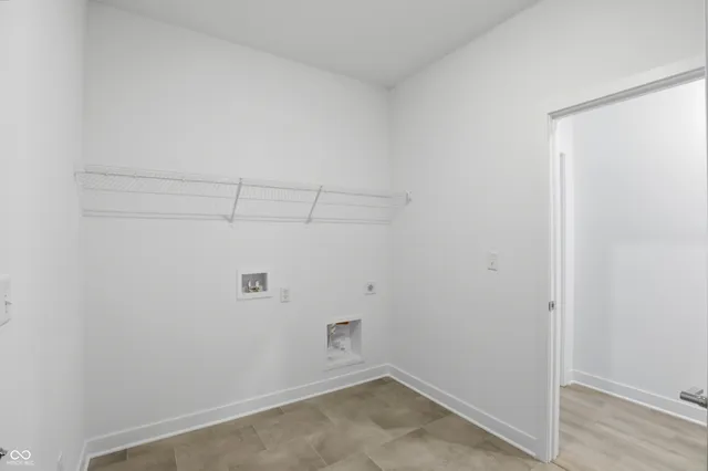 $320,280 | 5258 Foxley Pk Lane, Avon, IN 46123