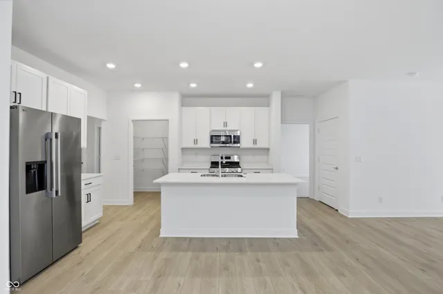 $320,280 | 5258 Foxley Pk Lane, Avon, IN 46123