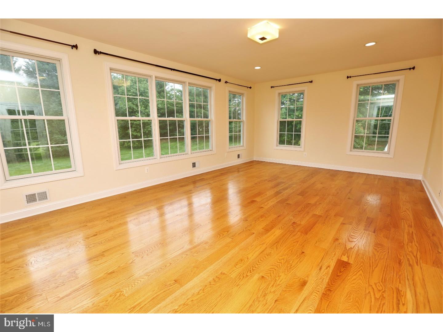 22 Priory Road Princeton Junction, NJ 08550 - Photo 9 of 25