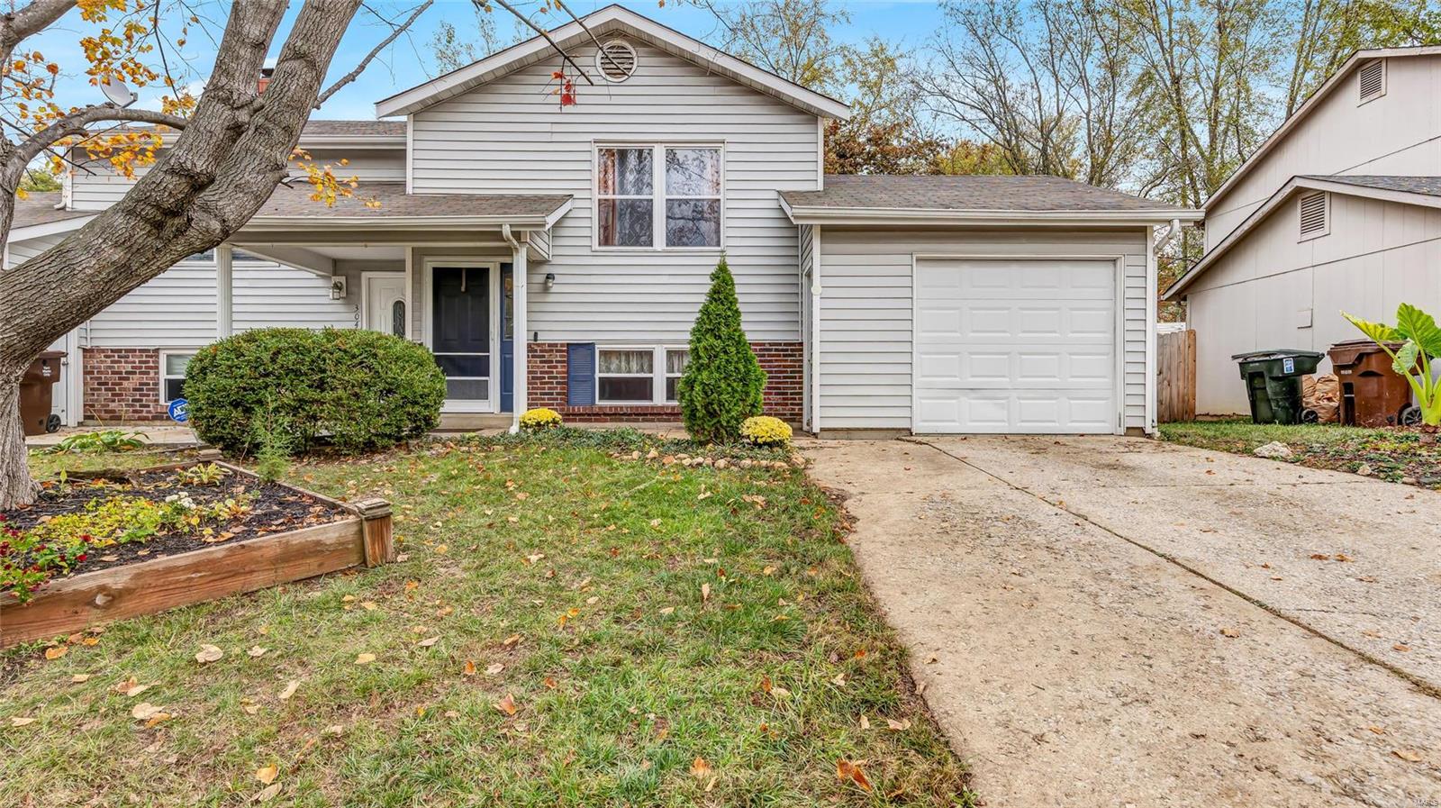 306 Della Drive St. Peters, MO 63376 - Photo 1 of 24