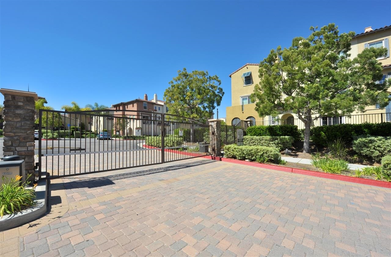 429 Almond Road San Marcos, CA 92078 - Photo 11 of 17