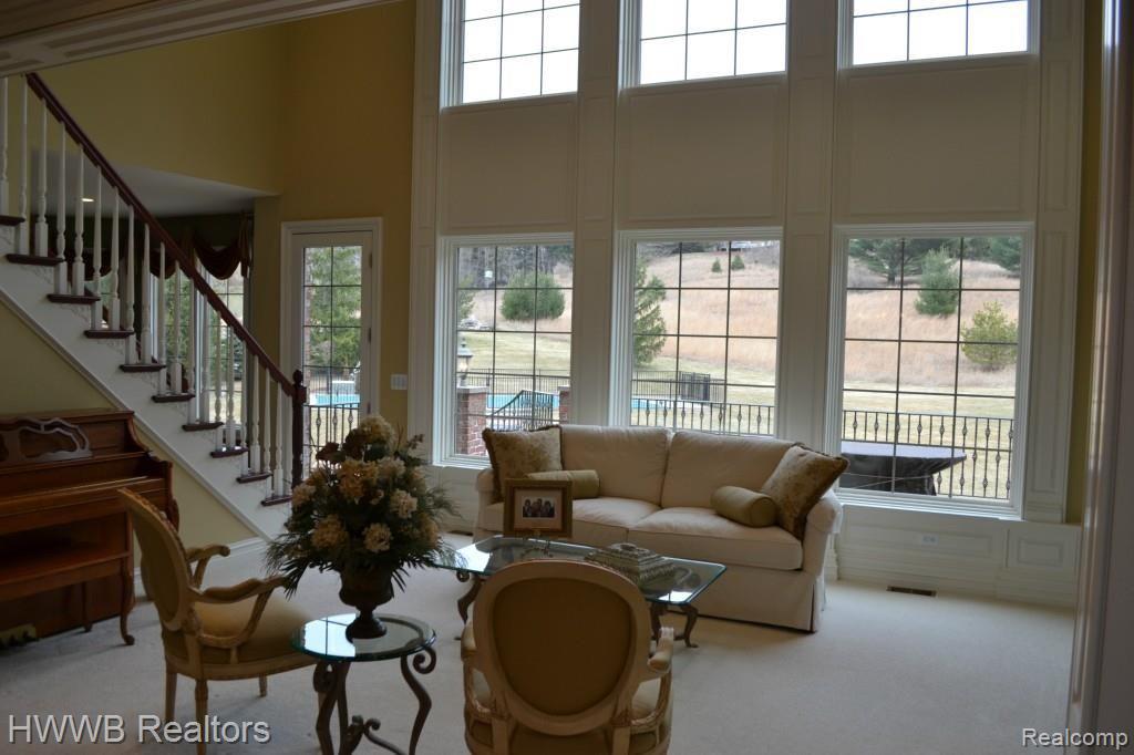5555 North Livernois Road Rochester, MI 48306 - Photo 12 of 99 Great Room