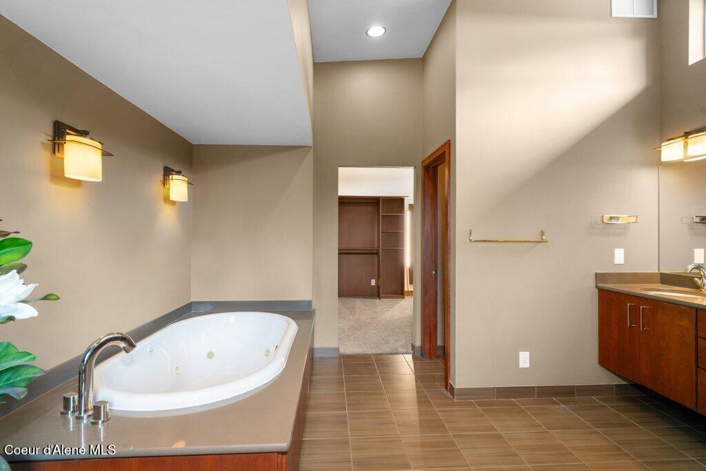 1035 South Valleyview Road Post Falls, ID 83854 - Photo 63 of 92 Penthouse Primary Suite
