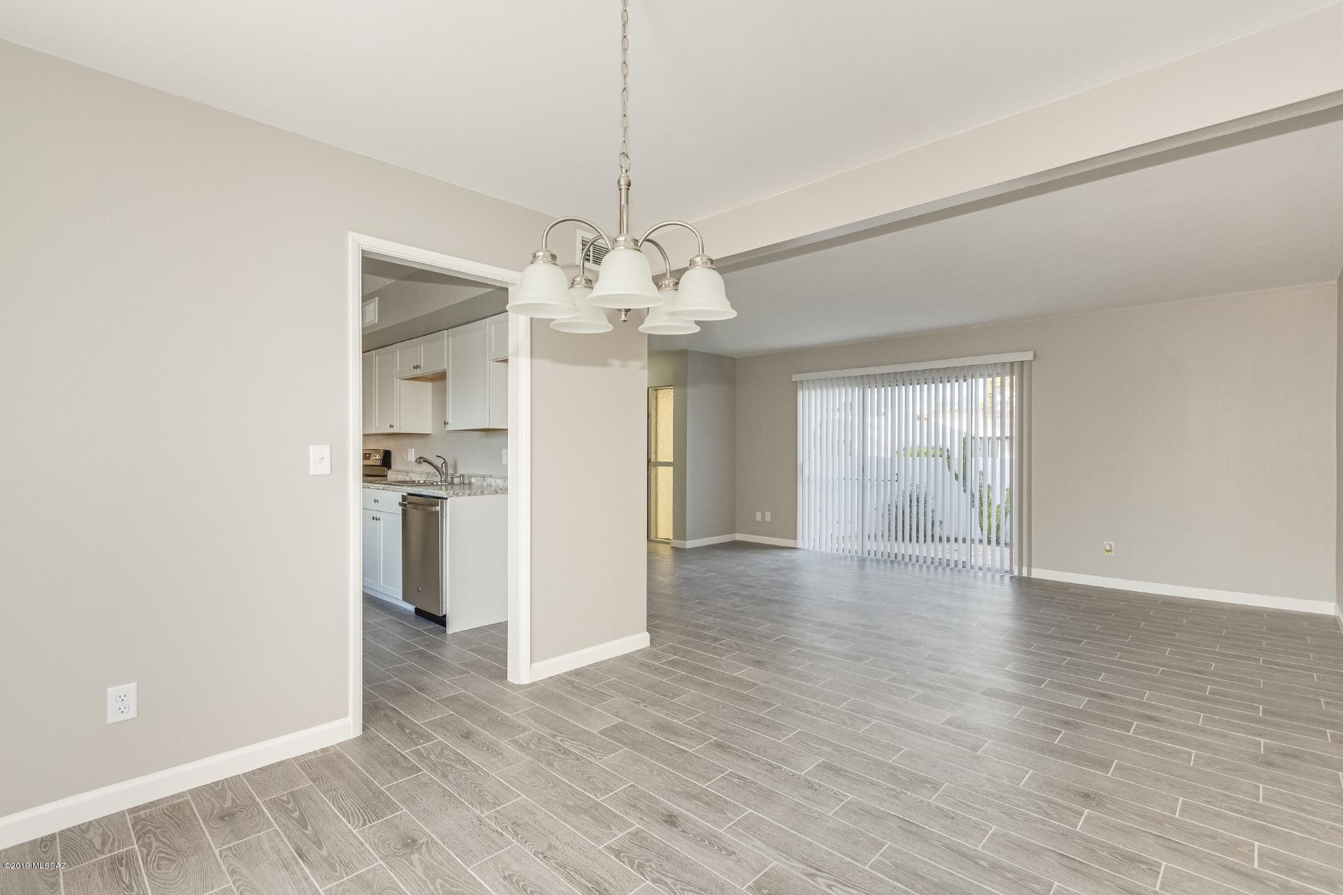 6535 East Golf Links Road Tucson, AZ 85730 - Photo 6 of 20