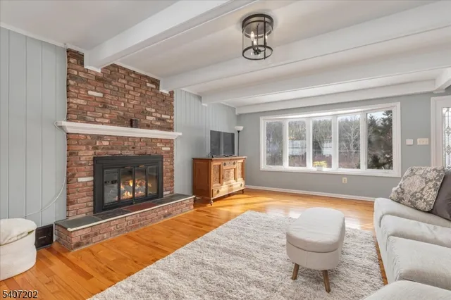 $475,000 | 331 County Road 513, Califon, NJ 07830