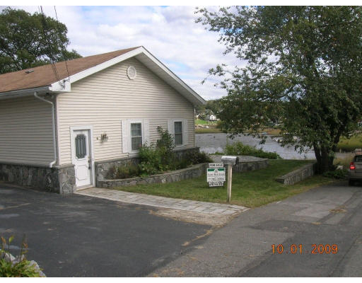 4 William Road Gloucester, MA 01930 - Photo 2 of 4 Gallery Image 2
