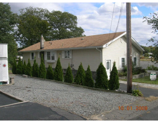 4 William Road Gloucester, MA 01930 - Photo 4 of 4 Gallery Image 4