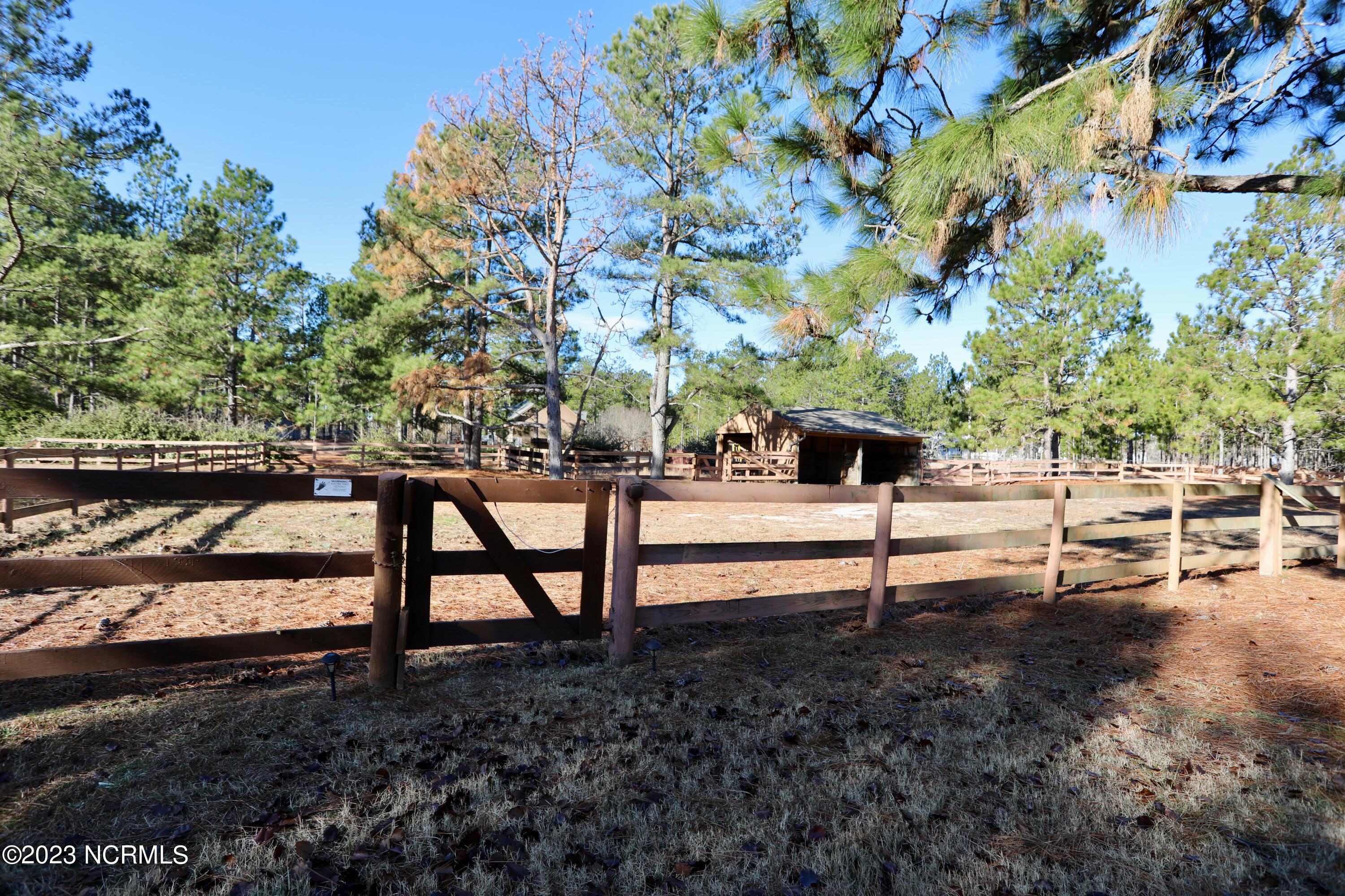 8887 Calloway Road Aberdeen, NC 28315 - Photo 24 of 45 023A6189