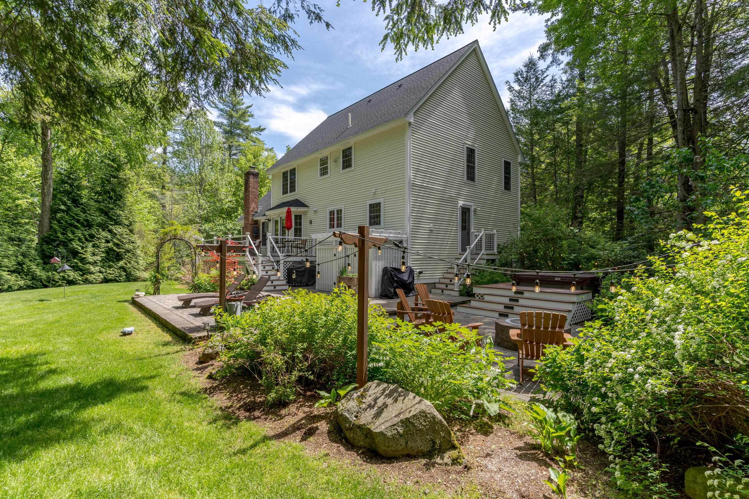 22 Captain's Way Exeter, NH 03833 - Photo 5 of 52
