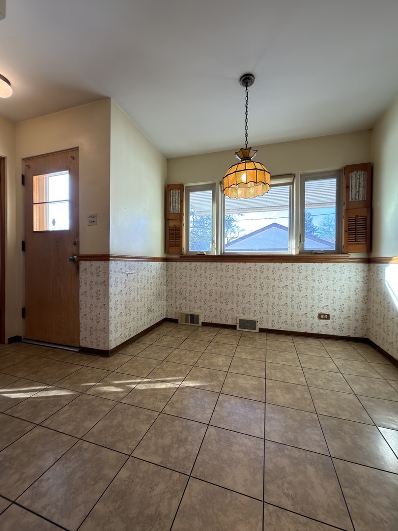 3814 Raymond Avenue Brookfield, IL 60513 - Photo 7 of 23