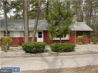 185 Tabernacle Road Medford Lakes, NJ 08055 - Photo 2 of 5 a front view of a house with a yard