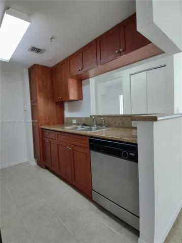 $2,100 | 36 Northwest 6th Avenue, Unit 803, Miami, FL 33128