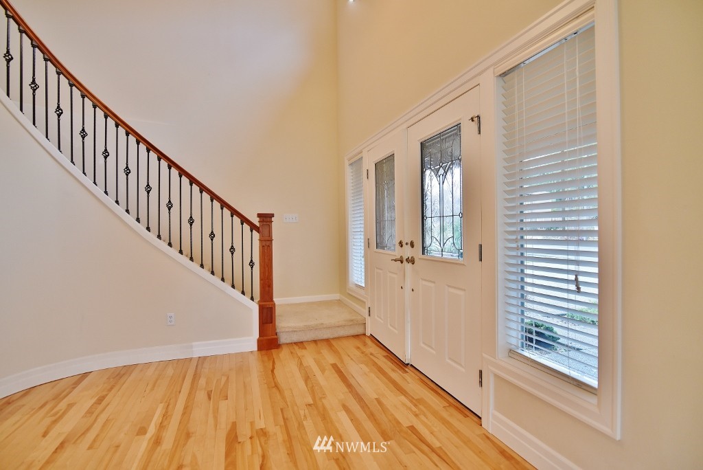 4669 Rutherford Circle Southwest Port Orchard, WA 98367 - Photo 5 of 25 Gallery Image 5