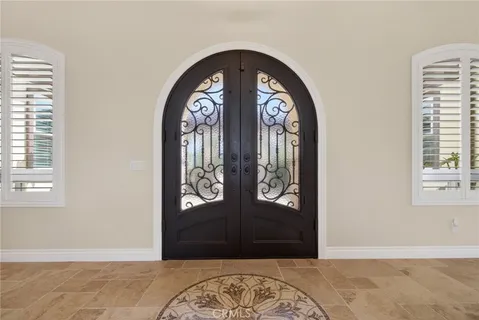 $2,600,000 | 6355 Cresthaven Drive, Riverside, CA 92506